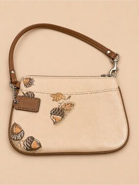 Vintage coach small wristlet